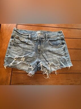 Women’s old navy jean shorts size 4